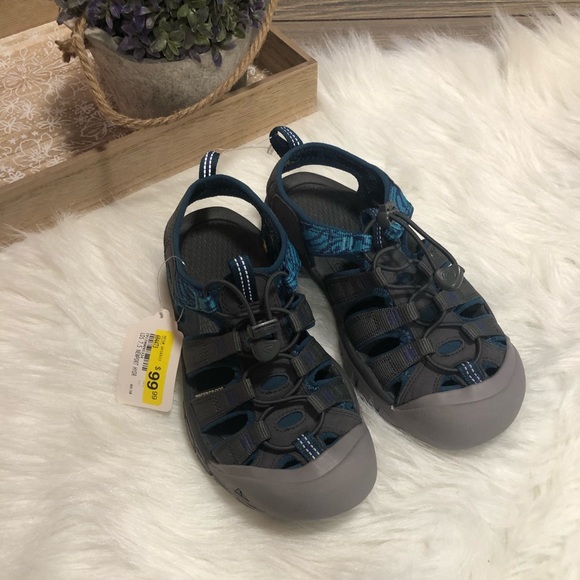 women's newport hydro